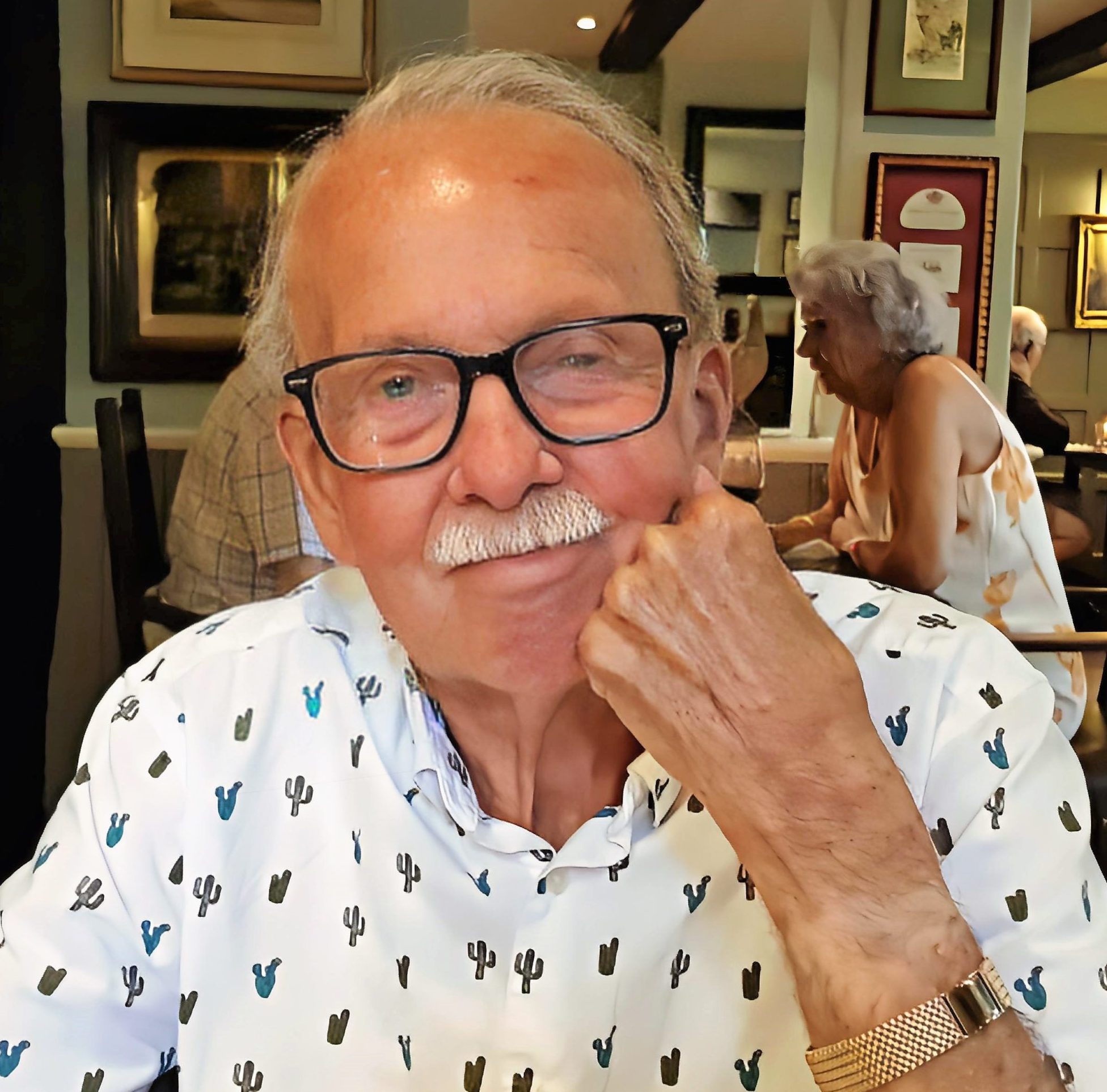 Dad-in-favourite-shirt-cropped-scaled-e1684152890714